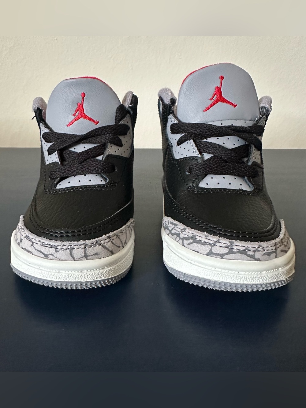 Jordan 3 Retro Black Cement Toddler Size 5C Sneaker DM0968-010 - Picture 3 of 9